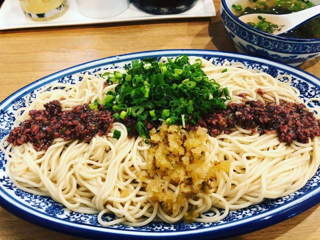 坪倉由幸さんのインスタグラム写真 - (坪倉由幸Instagram)「こんなの一番好き。 うまかったわ〜！ #西北拉麺#牛肉拌麺」10月6日 18時08分 - y.tsubokura