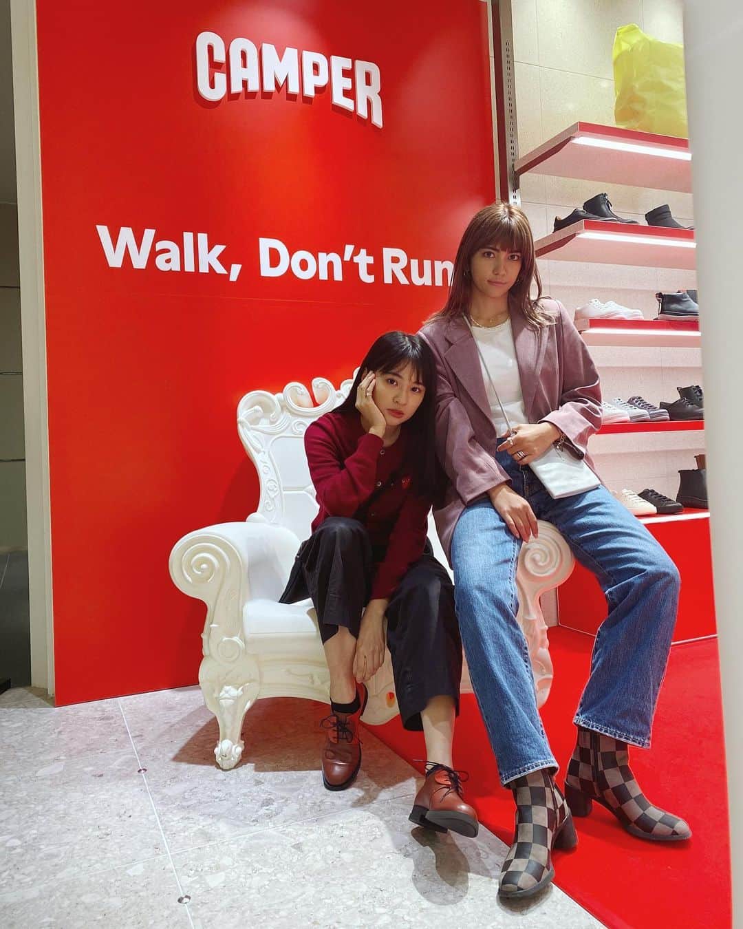名和風歌さんのインスタグラム写真 - (名和風歌Instagram)「渋谷のスクランブルスクエア5Fで開催中の@camper_japan のポップアップへ❤️ リアルに私の靴箱半分カンペールってくらい大好きな靴のブランド。 軽くてクッションが本当に良くて、沢山歩いても疲れない。。 今期の、月モチーフのシューズ、月モチーフだいすきな私にドツボなやつでした……(4.5枚目みてね🌜)  スクランブルスクエアのイベントは10/28まで！ ㅤㅤㅤㅤㅤㅤㅤㅤㅤㅤㅤㅤㅤ #camperjapan #カンペール #渋谷スクランブルスクエア #スクランブルスクエア」10月6日 18時09分 - fuuka_nw