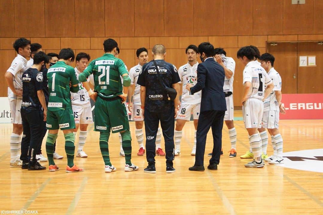 永井義文さんのインスタグラム写真 - (永井義文Instagram)「今節もAbemaTVで応援ありがとうございました。リモートマッチは続きますが、画面越しに伝わる試合を選手と共に届け続けますので、引き続き応援よろしくお願いします。 #シュライカー大阪 #Fリーグ #AbemaTV #全試合生中継」10月6日 18時26分 - nagai_yoshifumi