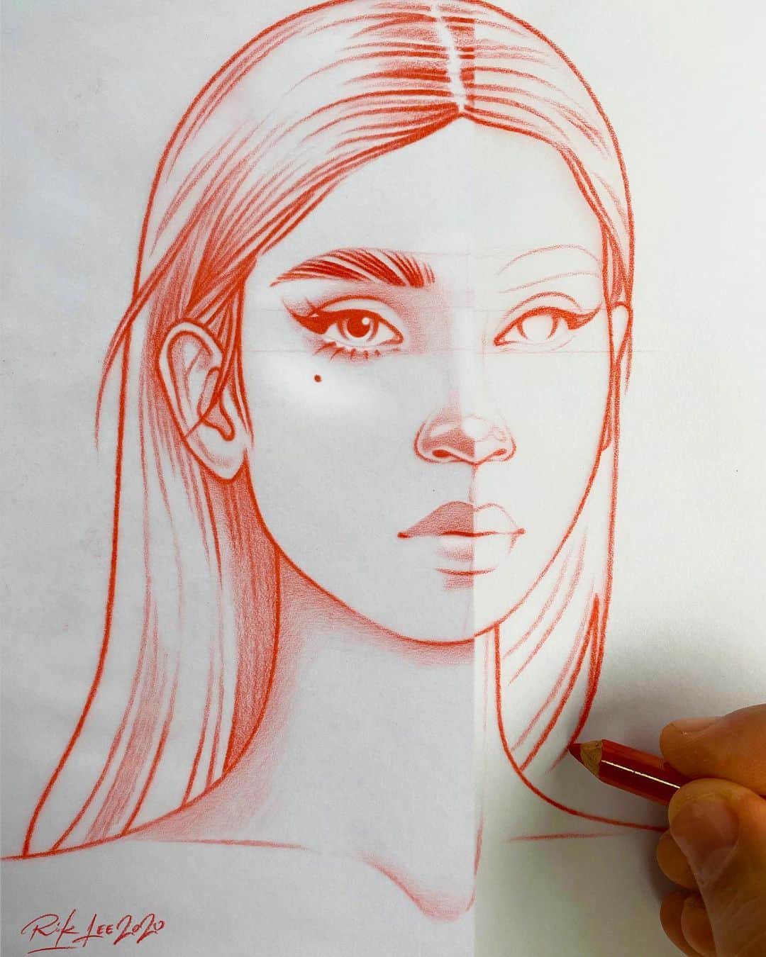 Rik Leeのインスタグラム：「I thought this was kind of interesting. I’ve crudely pasted a couple of photos together that show a sketch in progress and the finished piece. It gives a glimpse into my process and how I slowly build up the line weight while I draw. Sketches like this generally take me about 4-5 hours to finish. . #riklee #illustration #sketch #art #drawing #tattoo #babe #beauty #portrait #pencildrawing」