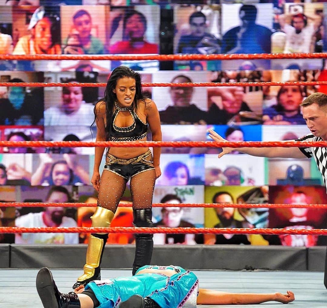 WWEさんのインスタグラム写真 - (WWEInstagram)「@zelina_vegawwe picks up a big victory over @themickiejames!  #WWERaw」9月22日 10時32分 - wwe