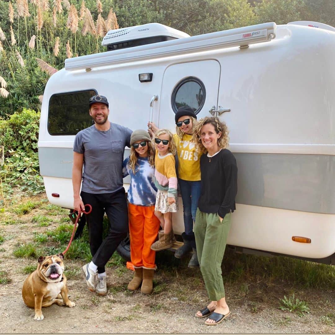 ライアン・ハンセンのインスタグラム：「Took this zoom school thing on the road and we could not be Happier Campers!!@happiercamper  Had the most amazing time with our girls going up the California coast with a little zoom school and a lot of exploring ( WiFi wasn’t great in some spots 🤷🏼‍♂️)  Love my girls so much!!! ❤️❤️」