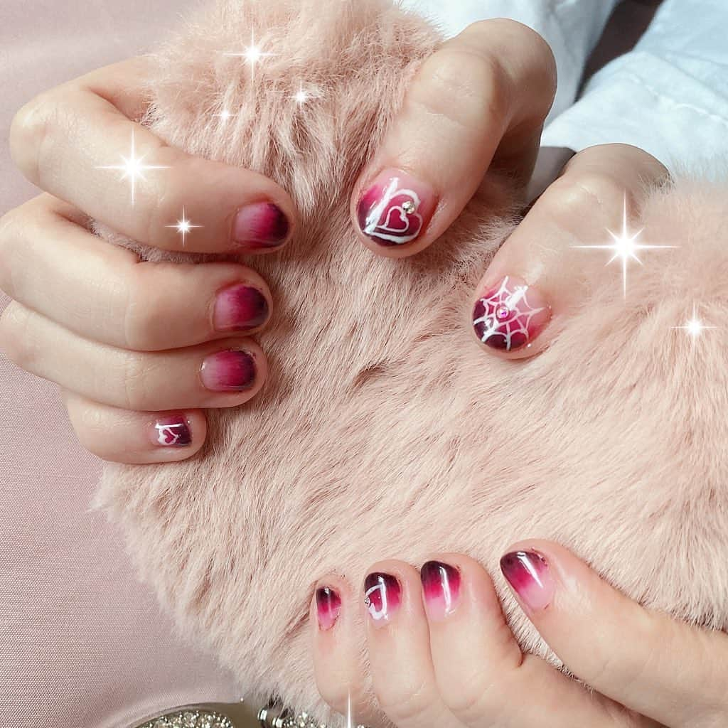 姫沢のインスタグラム：「Angel Dust / Addict themed nails 💗   #hazbinhotelangeldust #hazbinhotel #nailart #gelnails #angeldust #swarovski」