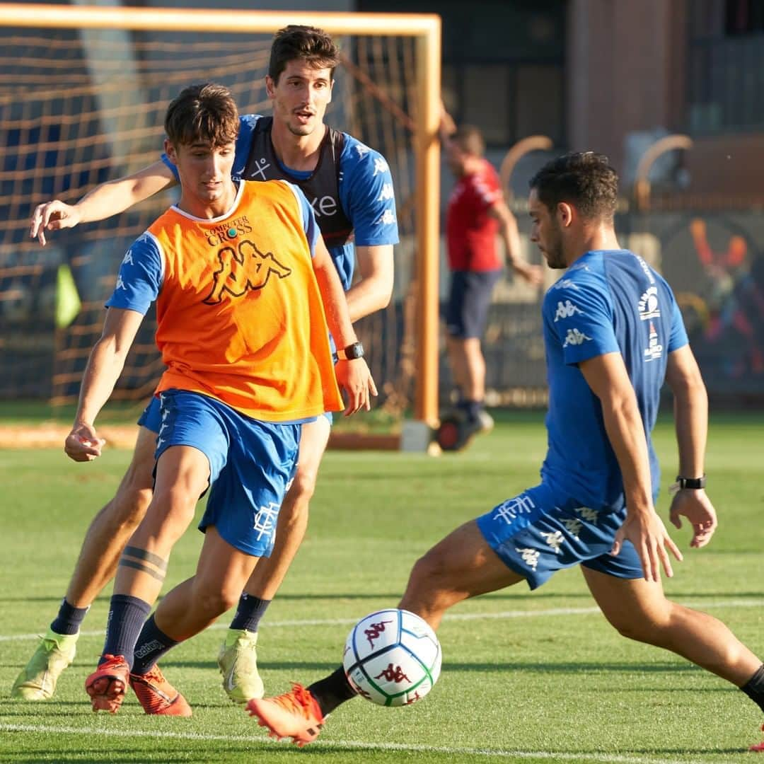 エンポリFCさんのインスタグラム写真 - (エンポリFCInstagram)「📸 Azzurri di nuovo al lavoro al Sussidiario; domani doppia seduta in vista dell'esordio in campionato di sabato a Frosinone」9月22日 2時21分 - empoli_fc_official