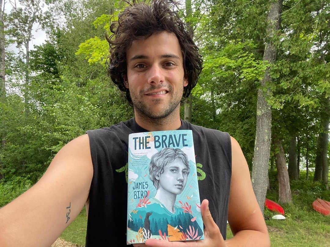 ジャック・ファライーのインスタグラム：「Finally got my copy of The Brave by @jamesbirdbooks - can’t wait to read it and pass it along to nieces/nephews. Congrats, James!」