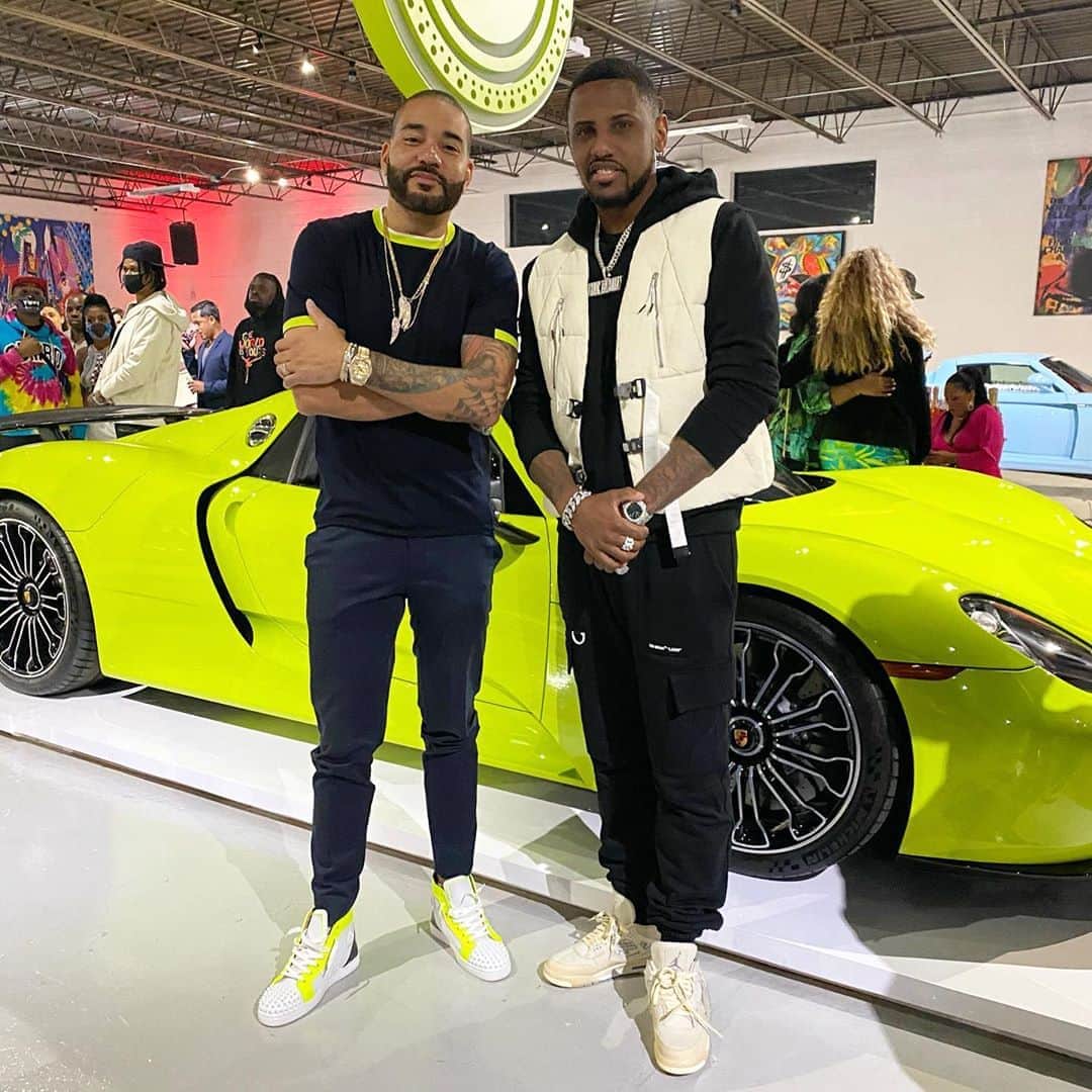 ファボラスのインスタグラム：「We all need a little MOTIVATION..  My bro @djenvy got that 918 for his Bday.. I’m inspired!!! (not to get a 918 lol) but to get back on my grind!!   For appreciation, @ somebody in the comments who motivates or inspires your hustle spirit ⬇️」