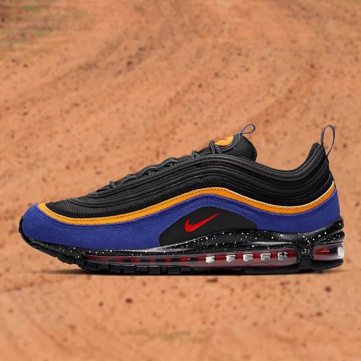 Sneaker Newsさんのインスタグラム写真 - (Sneaker NewsInstagram)「The love for ACG certainly runs deep. This Air Max 97 adapts the signature color palette of the ACG Terra - one that was also borrowed by the SB Dunk. For a closer look, tap the link in or bio.」9月22日 3時01分 - sneakernews