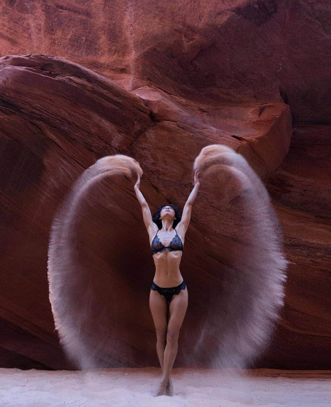 Portrait|Life|Fashion|Faceのインスタグラム：「Selection by  @unsalsicilli Please tag 2 friends 💛🧡 ━━━━━━━━━━━━━━━━━━━ Photo: @sarahorbanicphotos  Musician: @daniellasmithmusic  Lingerie: @plumerialingerie  Congratulations!  ━━━━━━━━━━━━━━━━━━━ Team #portraitmood Founder @humanistagram  ━━━━━━━━━━━━━━━━━━━」