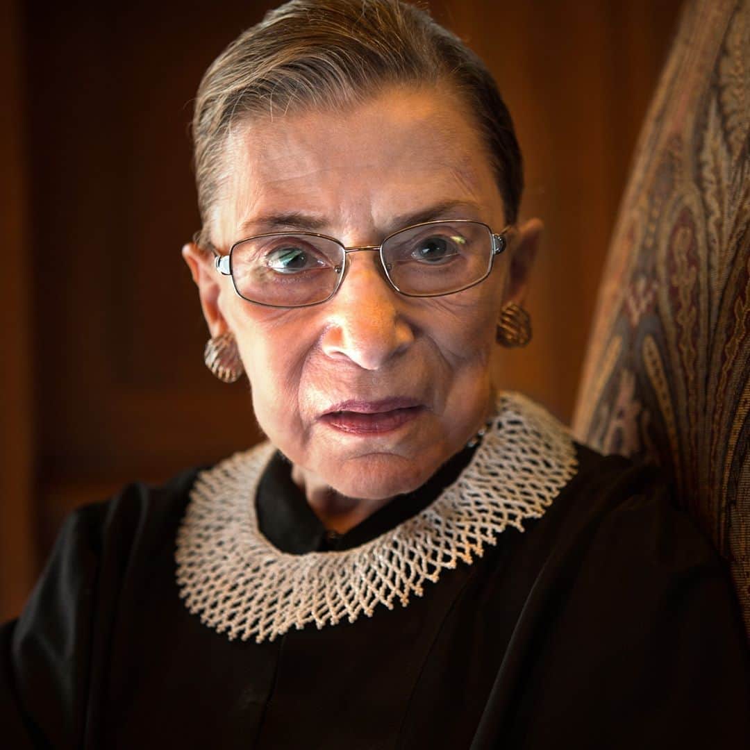 Good Morning Americaさんのインスタグラム写真 - (Good Morning AmericaInstagram)「The Supreme Court, in an apparently unprecedented move, announced on Monday that Justice Ruth Bader Ginsburg will lie in repose in front of the court on Wednesday and Thursday to allow public viewing. LINK IN BIO. #RBG」9月22日 3時58分 - goodmorningamerica