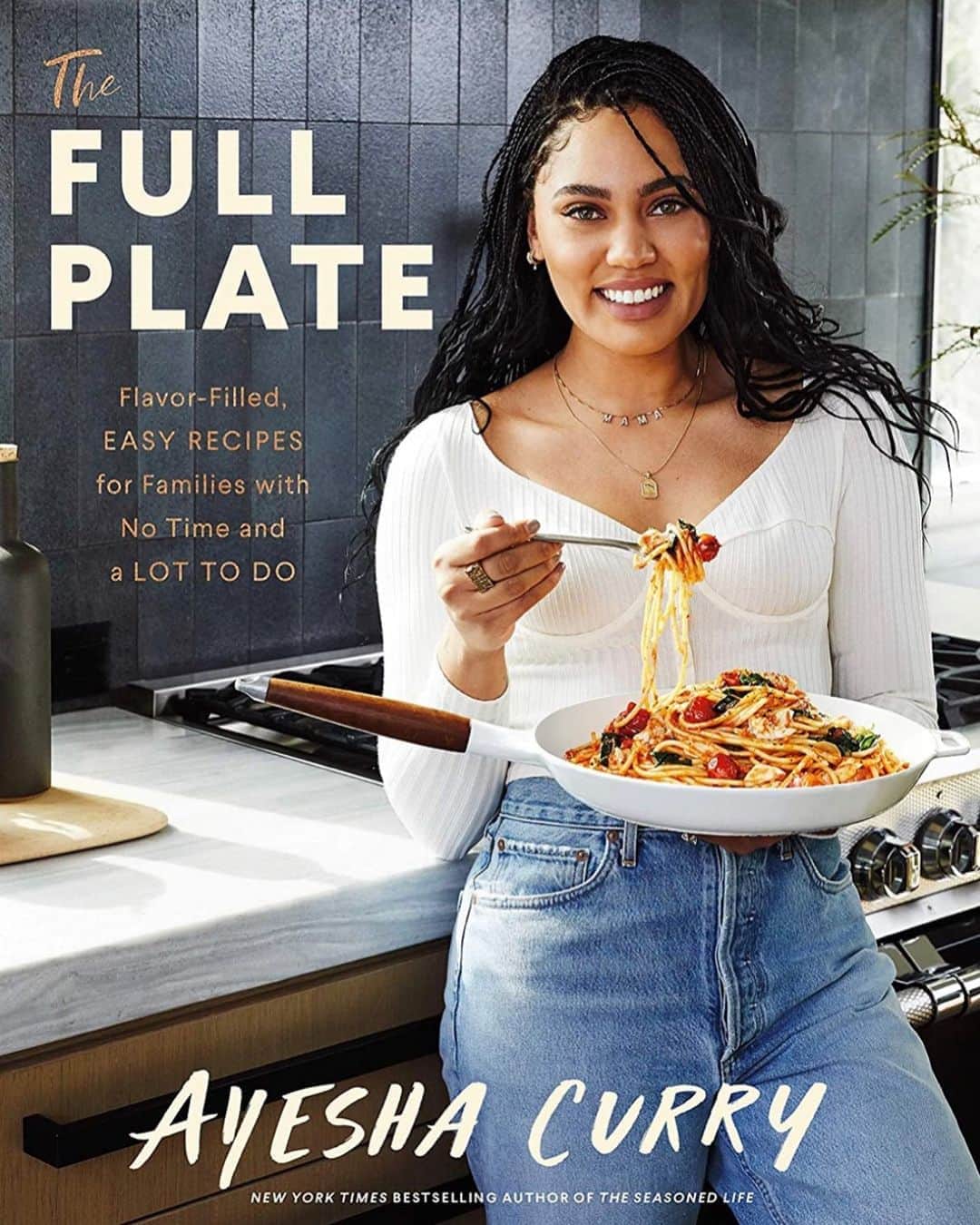 エイヨシャ・カレーのインスタグラム：「I can’t believe THE FULL PLATE officially drops tomorrow! I’m so grateful to everyone who has been following along my food journey with me since 2014!!! Food is such a vessel for love, communication and strengthening many different relationships. It’s amazing how a simple dish can open up a world of possibilities. This second cookbook is all about getting delicious meals on the table in a flash so you can enjoy the ones you love. Life is busy and chaotic (esp now) and I wanted to give you all recipes that could add simplicity to the day without compromising flavor. Order now with the link in my bio so you can get it first thing tomorrow. I’m sooooo dang excited. #thefullplate」