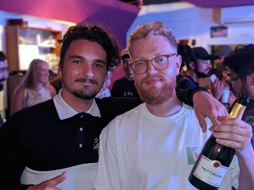 ルディメンタルさんのインスタグラム写真 - (ルディメンタルInstagram)「WELCOME to the @majortomsmusic family the incredible production duo @slim_typical 🍾 🥂  We’ve been working with @thebigvanilla & @conor_bellis for a while now... So you’ve probably seen them popping up in many sessions with us, @dutchavelli @annemarie and many others.  For those that don’t know, Major Toms is our own independent publishing house and record label - check the website! Time to take this to the next level!!! 💿📀💿📀💿📀」9月22日 4時25分 - rudimentaluk