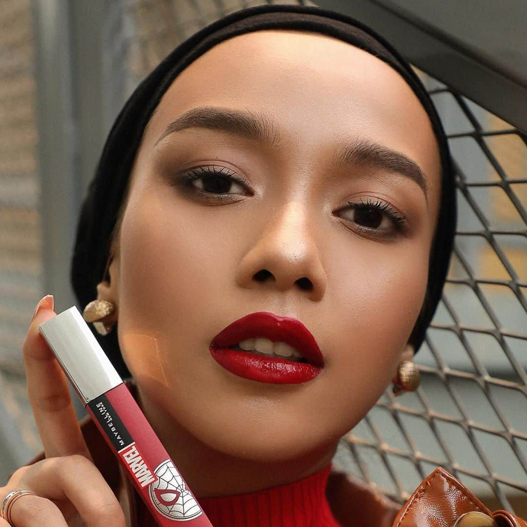 Maybelline New Yorkさんのインスタグラム写真 - (Maybelline New YorkInstagram)「#marvelxmaybelline is now available in Indonesia exclusively at @shopee_id! Here, @viratandia🇮🇩 is rocking our #superstaymatteink shade ‘groundbreaker’ in this gorgeous limited edition packaging! Drop a ❤️ below if you can’t wait to get your hands on this collection! #mnyitlook」9月22日 5時13分 - maybelline