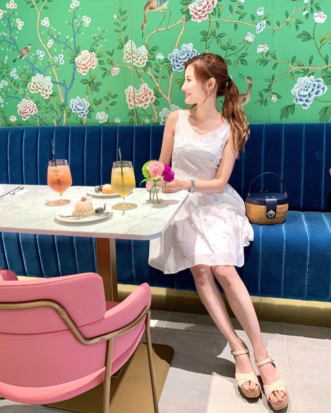 金子実加さんのインスタグラム写真 金子実加instagram かわいいカフェ Vivelpatisserietokyo Vivel Vivelpatisserie ドバイ 表参道カフェ かわいいカフェ おしゃれカフェ 東京カフェ おしゃれさんと繋がりたい カフェ好きな