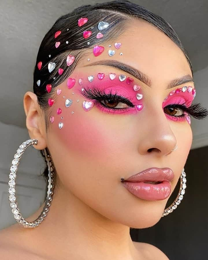 NYX Cosmeticsさんのインスタグラム写真 - (NYX CosmeticsInstagram)「@evyxo_ slays this dreamy, Euphoria inspired glam using our Matte Liquid Liner 💖💎 Who else is re-watching after last night's #Emmys?! 🙋‍♀️ • #nyxcosmetics #nyxprofessionalmakeup #crueltyfreebeauty」9月22日 7時10分 - nyxcosmetics