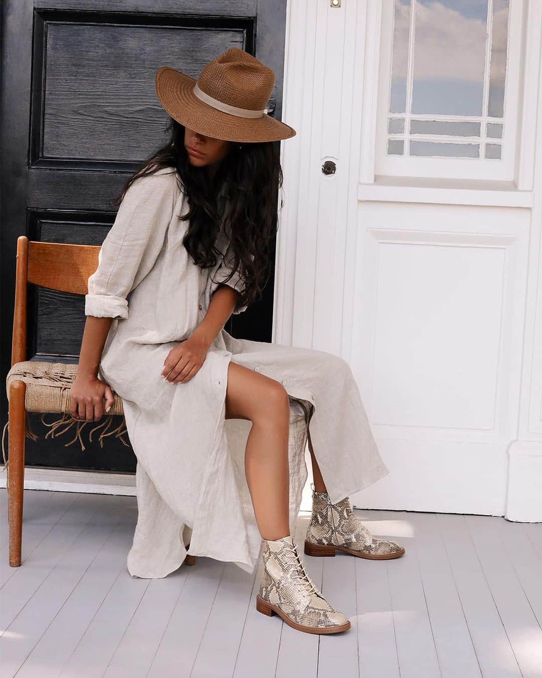 サムエデルマンのインスタグラム：「THE NINA.  This season's sure-to-sell-out combat.  Tap to shop.  #SamEdelman #PreFall2020 #ForcesOfNature」