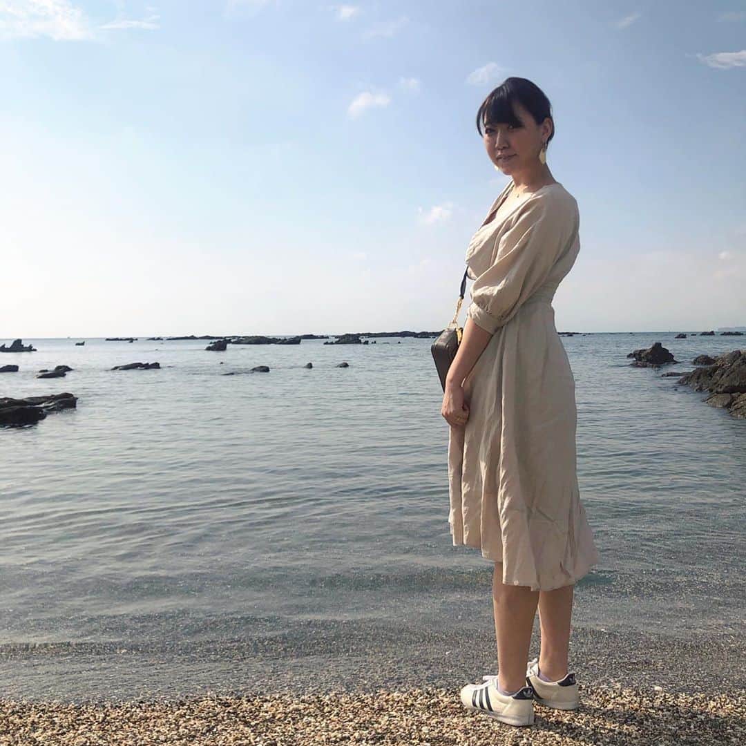 ちゃんまいさんのインスタグラム写真 - (ちゃんまいInstagram)「・ ・ #ちょっとそこの海まで ・ トレンディーだね♡ ・ ・ #ベッドイン　#japanese #sexy #idol」9月22日 8時56分 - dakko_shite_cho3