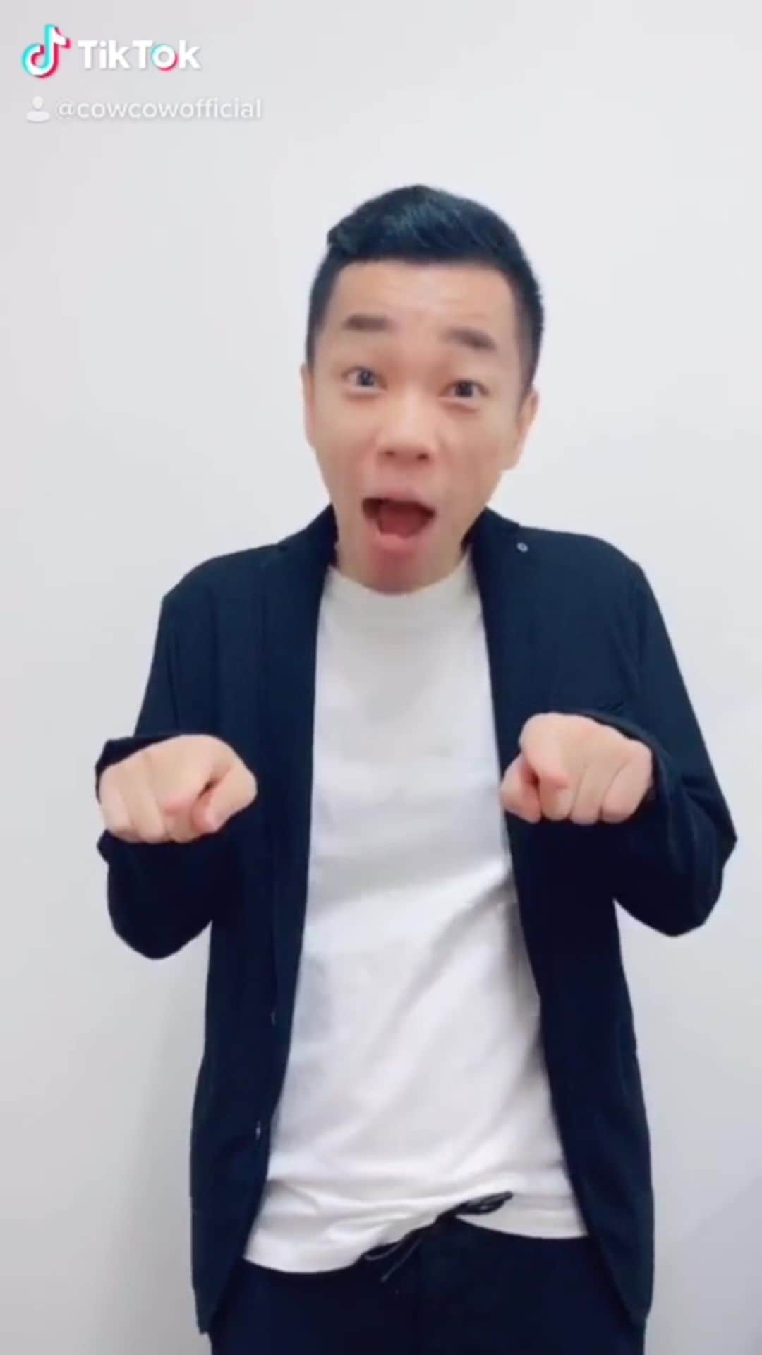 善し のインスタグラム：「関西の略し方。  #cowcow」