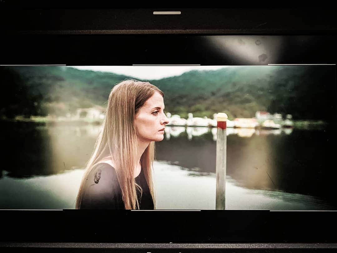 アナンダ・ジェイコブズのインスタグラム：「Filming indie project in #Gunma ... #comingsoon #indiefilmactress #indiefilm #japanesefilm #contemplation #lakeside」