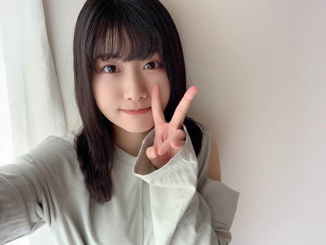 高橋彩香さんのインスタグラム写真 - (高橋彩香Instagram)「肩幅無さすぎて正面から見ると方全然出てなくて笑っちゃった☺️」9月22日 9時35分 - sayarincho_1122