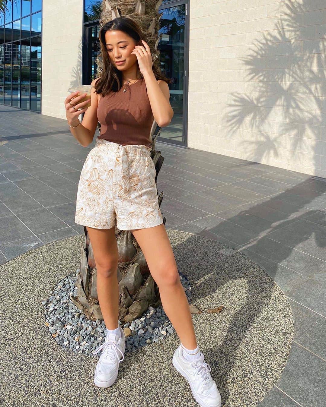 KOOKAI さんのインスタグラム写真 - (KOOKAI Instagram)「Amanda wears our new Atlas Shorts & Lola Racer Top in Cocoa. Tap to shop the look •• #kookai」9月22日 19時09分 - kookai_australia