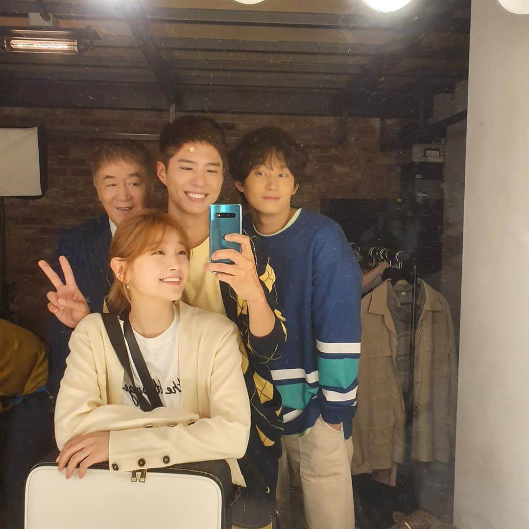 パク・ソダムさんのインスタグラム写真 - (パク・ソダムInstagram)「오늘 밤 8시 55분! 혜주니랑 민기할부지랑 진우네 스튜디오로 놀러가요우리😛 (원해효 어디있니 어디갔니) #청춘기록 #사민기 #사혜준 #김진우 #안정하」9月22日 19時18分 - imsodamm