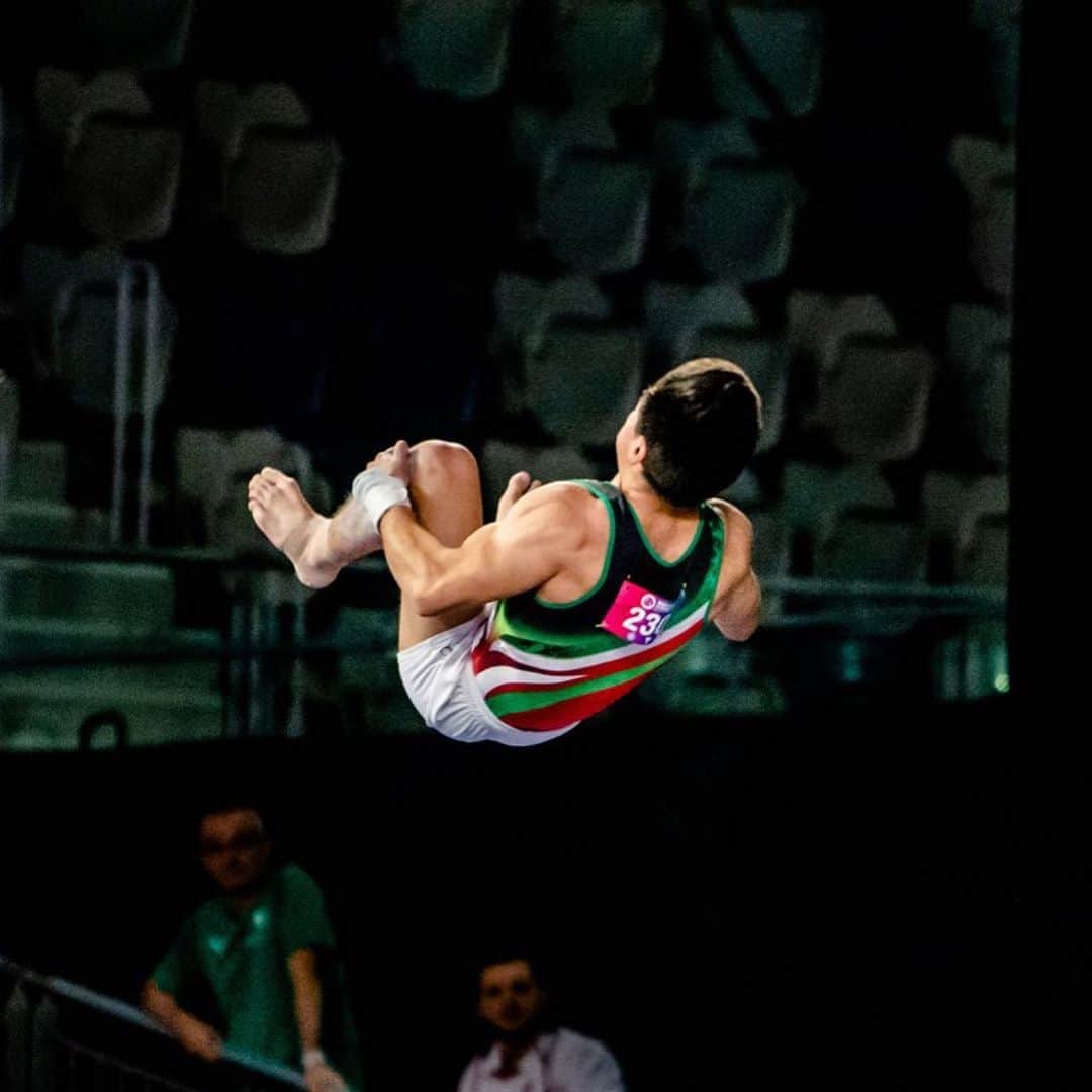 エミリー・チャンさんのインスタグラム写真 - (エミリー・チャンInstagram)「Team Mexico 🇲🇽 in Melbourne 🇦🇺 #melbourne #gymnastics #sportsphotography #mexico」9月22日 20時15分 - flipflytumble