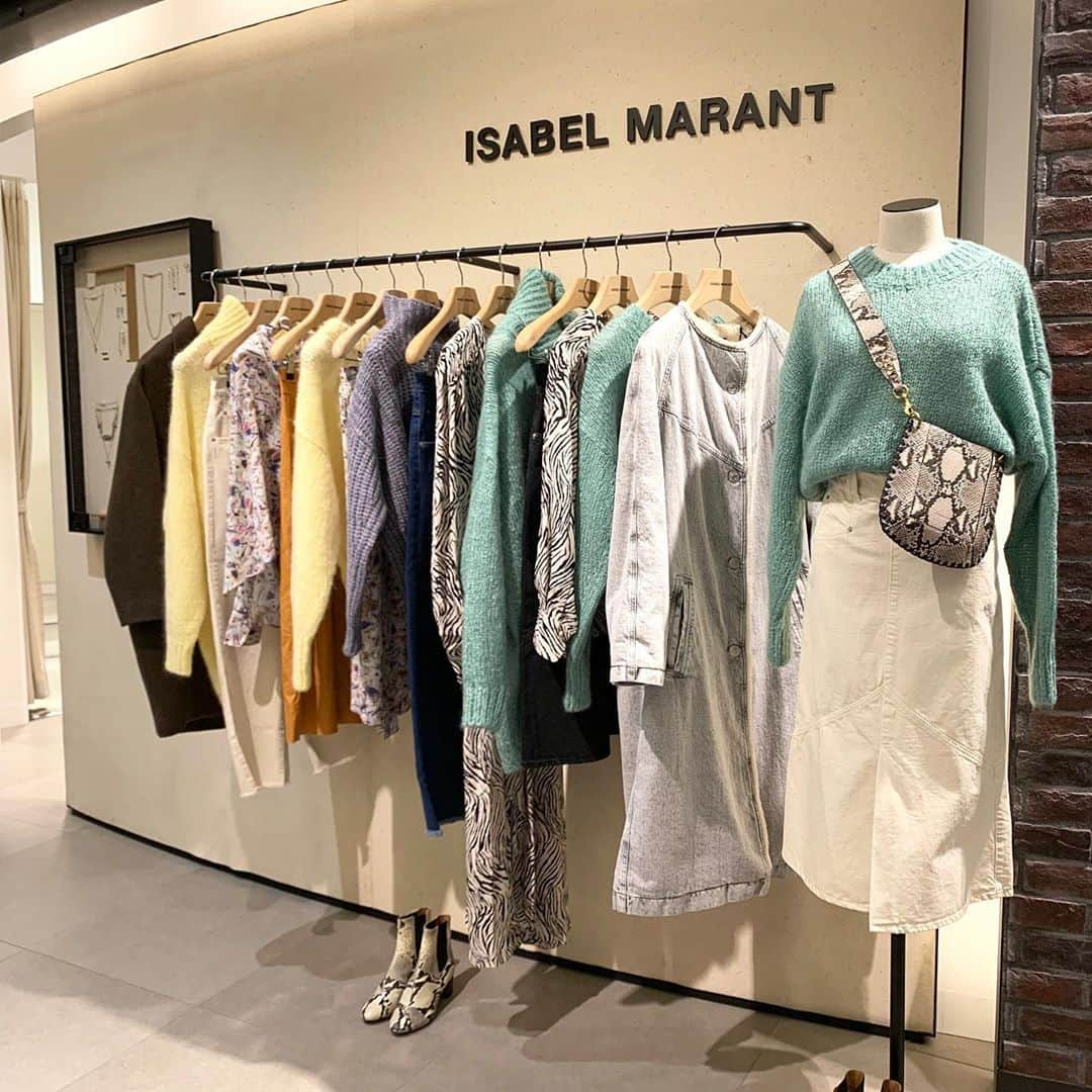 HANKYU.MODEさんのインスタグラム写真 - (HANKYU.MODEInstagram)「ISABEL MARANT FALL 2020 COLLECTION At 3F MODE #Hankyu #HANKYUMODE #umedahankyu #阪急うめだ本店 #うめだ阪急 #阪急百貨店 #osaka #umeda #mode #ISABELMARANT #イザベルマラン #FALL2020 #ドレス #アクセサリー #イザベルマランエトワール」9月22日 12時02分 - hankyumode