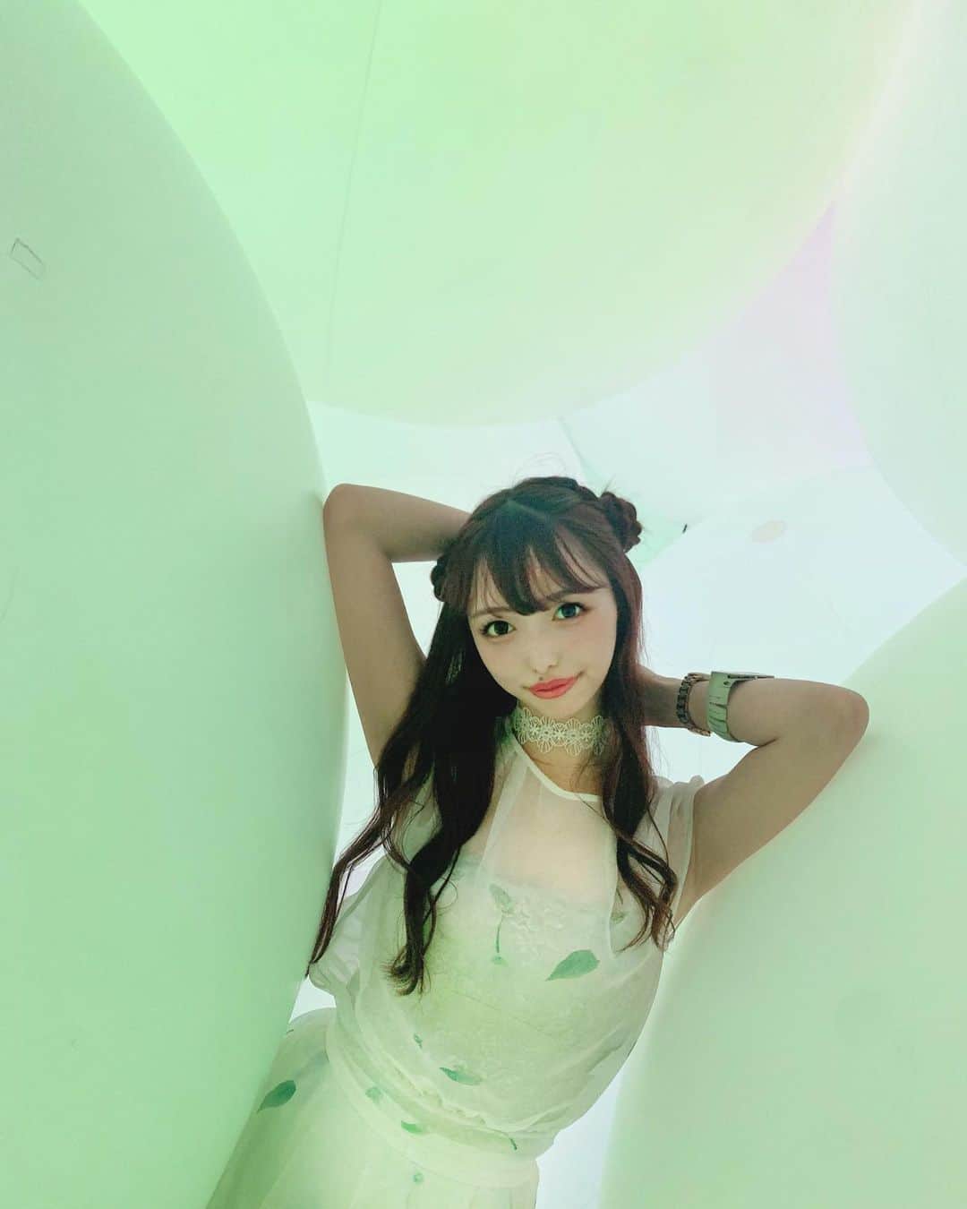 梨乃さんのインスタグラム写真 - (梨乃Instagram)「﻿ ﻿ ディズニーよりも夢の国🦄🌈﻿ ﻿ ﻿ 影響されやすいから、感動しすぎて考えこんでしまったよ😌💭﻿ ﻿ ﻿ 楽しすぎたから、また行きたいなあ❤️﻿ ﻿ ﻿ ﻿ #チームラボプラネッツ #チームラボ豊洲 #pr #トリドリベース」9月22日 13時15分 - rino_burlesque