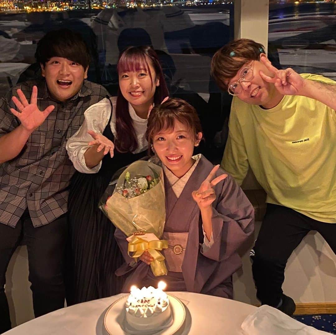 くまみきさんのインスタグラム写真 - (くまみきInstagram)「誕生日サプライズでクルージングディナー連れてってもらた😭✨✨✨﻿ みんなありがとう〜💗﻿ 31歳なんとかします🐕笑﻿ ﻿ #誕生日 #誕生日サプライズ #クルージング #クルージングディナー #なんとかなるさ #レインボーブリッジ #シンフォニークルーズ #シンフォニー #さとゆいしぶくま #着物コーディネート #着物コーデ #着物 #きもの #kimono  #着物女子 #kimonostyle #kimonofashion #japanesekimono #単衣」9月22日 13時11分 - kumamiki