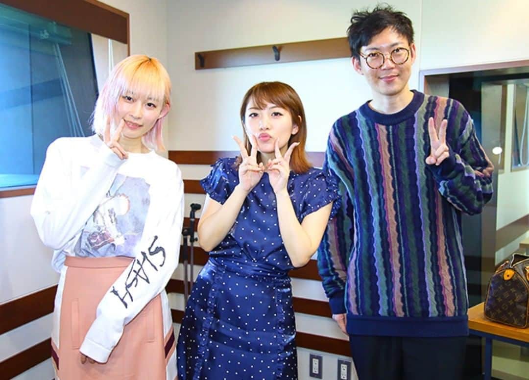 高橋みなみの「これから、何する？」のインスタグラム：「✨Awesome City ClubのPORINさん✨からメッセージをいただきました！ これなにフェスでも大変お世話になりました！ PORINさん、ありがとうございました！  ※写真は2018年4月19日にお越しいただいた際のものです。  https://www.awesomecityclub.com/  #高橋みなみ #若新雄純 #これなに #tokyofm」