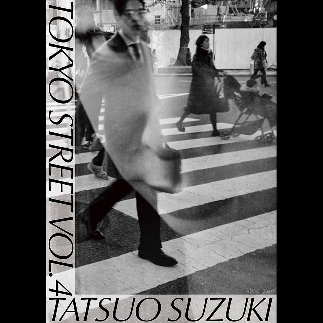 銀座 蔦屋書店さんのインスタグラム写真 - (銀座 蔦屋書店Instagram)「【オンライントークイベント｜写真家・鈴木達朗×写真評論家・タカザワケンジ　ストリートフォトグラフィーのこれから】﻿ ﻿ ストリートフォトグラファー・鈴木達朗さんと写真評論家のタカザワケンジさんのオンライントークイベントを開催いたします。﻿ ﻿ ドイツの老舗出版社 Steidl が主催するSteidl Book Award Japanの受賞により刊行された鈴木達朗さんの新刊『Friction / Tokyo Street』と、自費出版で刊行を続けるZINE『TOKYO STREET VOL.4』の刊行を記念してのトークイベントです。﻿ ﻿ 対談相手には、写真評論家のタカザワケンジさんをお招きして、これからのストリートフォトグラフィーの在り方について語り合います。﻿ 皆様のご参加を心よりお待ちしております。﻿ ﻿ [参加条件]﻿ イベントチケット予約・販売サービス「Peatix」にて以下のいずれかをご購入いただいたお客様﻿ 1.イベント参加券 (1,500円/税込)﻿ 2.書籍付きイベントチケット 書籍＋送料 「Friction / Tokyo Street」 (7,450円/税込)﻿ 3.書籍付きイベントチケット 書籍＋送料 「TOKYO STREET VOL.4」 (3,000円/税込)﻿ ﻿ ※9月29日(火)以降に書籍付きイベント参加券でお申込みされた方は、書籍の到着がイベント終了後となります。﻿ ﻿ [対象書籍]﻿ 『Friction / Tokyo Street』﻿ 『TOKYO STREET VOL.4』﻿ ﻿ [オンラインイベント開催日時]﻿ 会期：2020年09月30日(水)﻿ 時間：20:00～21:30﻿ ﻿ お申し込みはこちら：﻿ https://peatix.com/event/1634352/﻿ お申し込み方法はイベントページをご覧ください：﻿ https://store.tsite.jp/ginza/event/art/15925-1657430914.html﻿ ﻿ ﻿ #鈴木達朗 #タカザワケンジ #写真家 #写真集 #写真評論家 #TokyoStreet #ストリートフォト #ストリートフォトグラフィー #zine #tatsuosuzuki #kenjitakazawa オンラインイベント #銀座 #蔦屋書店 #ginza #銀座蔦屋書店 #ginzatsutayabooks @tatsuo_suzuki_001 @kenji_takazawa﻿」9月22日 13時39分 - ginza_tsutayabooks