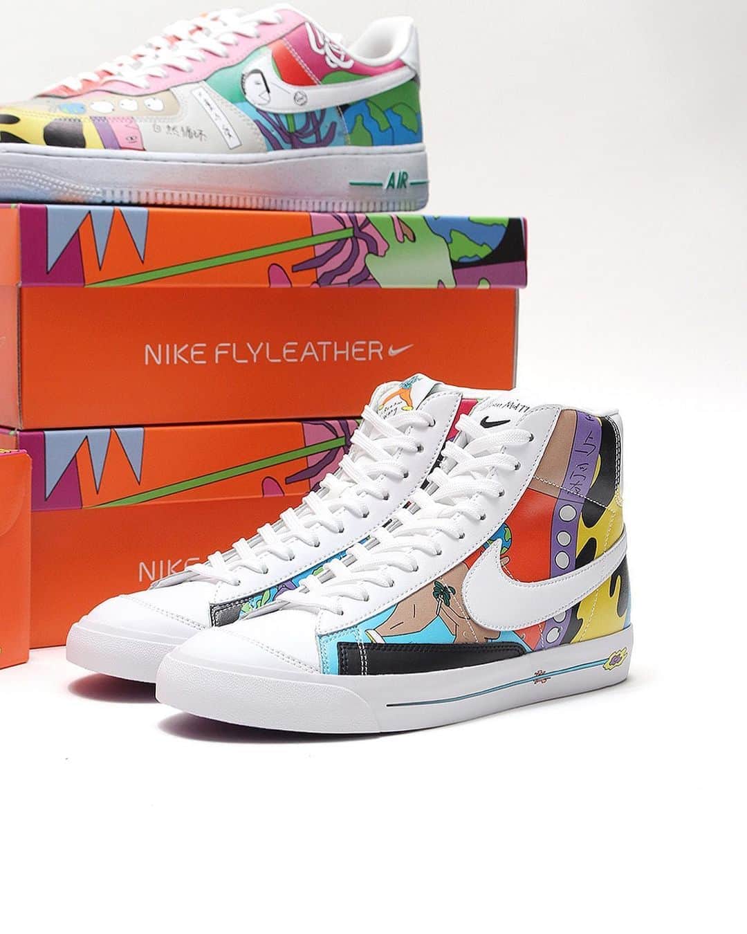A+Sのインスタグラム：「2020. 9. 24. (thu) in store  ■NIKE FLYLEATHER BLAZER '77 QS COLOR : WHITE SIZE : 26.0cm - 29.0cm PRICE : ¥12,000 (+TAX)  ベルリンを拠点に活躍するアーティスト、ローハン・ワン（王若晗）による鮮やかなデザイン。時代を超えたブレーザーMID '77のシルエットに融合させ、不朽のクラシックシューズがクリエイティブに変身した。アッパーはそれのこと、一新されたシュータンのタグ、ヒールタブ、インソールもマルチカラーの非対称なイラストで彩られている。自然をイメージしたデザインが称えているのは、サステナブル素材のフライレザー。天然皮革の繊維を50％以上リサイクルした最先端のマテリアルだ。一足ごとにカラフルなグラフィックが描かれた特別仕様のボックスで届き、遊び心に満ちた交換用シューレースも付属している。  Vivid design by Berlin-based artist Rohan Wang. Fused with the timeless silhouette of the Blazer MID '77, the timeless classic shoes have been transformed into a creative one. The upper is that, and the redesigned tongue tag, heel tab, and insole are also decorated with multi-colored asymmetrical illustrations. The design inspired by nature is praised for its sustainable fly leather. It is a state-of-the-art material made by recycling more than 50% of natural leather fibers. It arrives in a special box with colorful graphics on each pair and comes with a playful replacement shoelace.  #a_and_s #NIKE #NIKEBLAZER #NIKEBLAZERMID #NIKEFLYLEATHER #NIKEFLYLEATHERBLAZERMID @ruo_han_wang」