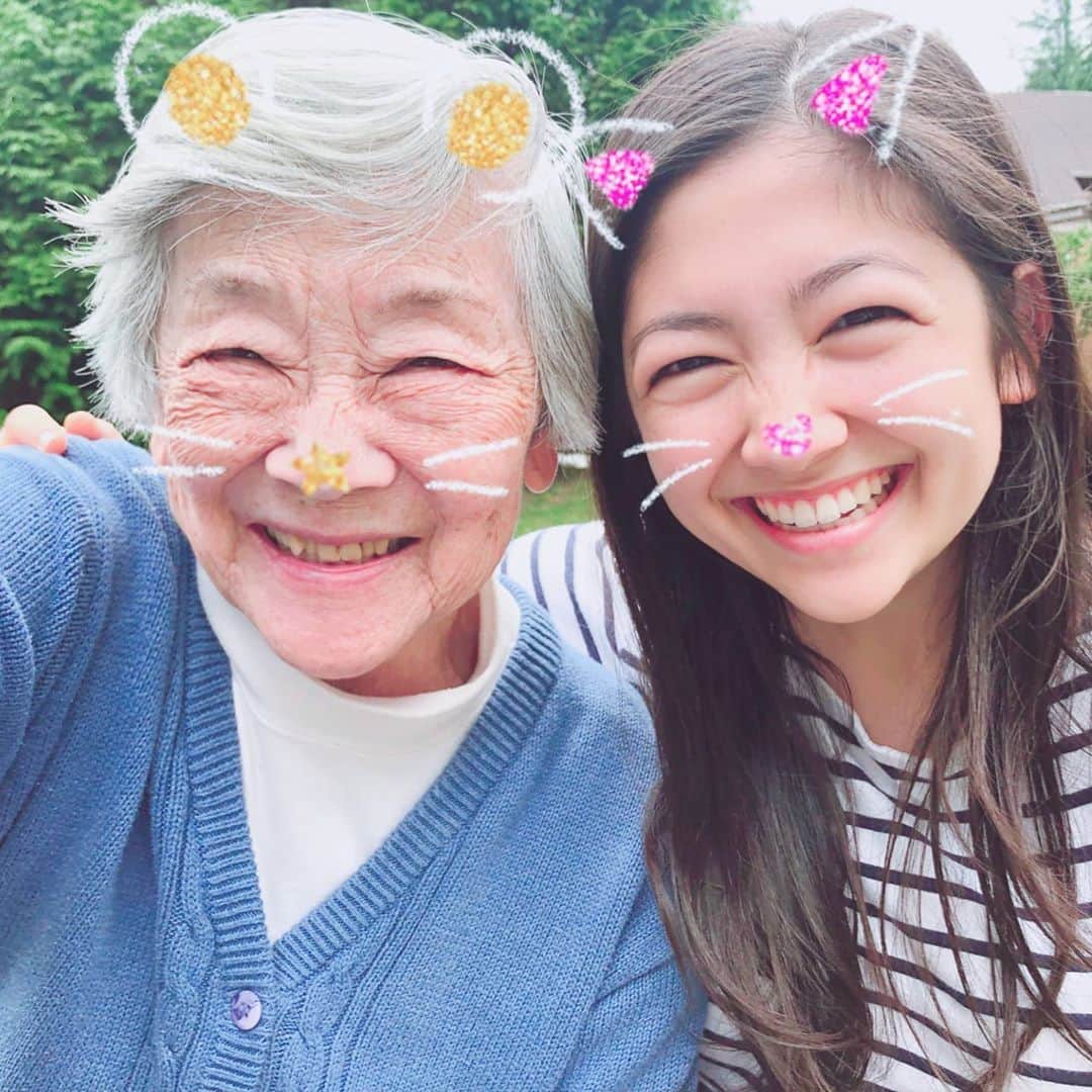BeautyPlus Japanさんのインスタグラム写真 - (BeautyPlus JapanInstagram)「敬老の日😌♥️  定番のステッカーも、おばあちゃんやおじいちゃんにとっては新鮮!! こんなに可愛くなれるんだよって一緒に写真を撮って教えてあげよう🥰💐  #BeautyPlus にはペアで楽しめるステッカーも沢山あるよ!!🐻🐰  #ビューティープラス　#敬老の日　#おばあちゃんとデート #今日の自撮り　#自撮り女子　#おばあちゃんありがとう」9月22日 15時09分 - beautyplus_jp