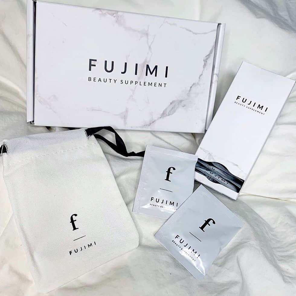のインスタグラム：「. . カスタマイズサプリの FUJIMI @fujimi_official 💊 . HPで肌診断して サプリをカスタマイズ🔍 . そろそろ乾燥気になってくるし 内側からも潤いを✨ . #fujimi #美肌 #カスタマイズサプリ #美容 #フジミ #サプリメント #女子力向上 #肌は内側から #PR #beauty #girl #cute #love #instalike #instalove #likeforlikes」
