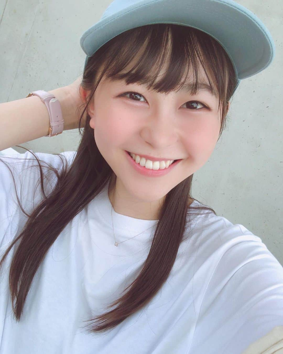 藤田愛理さんのインスタグラム写真 - (藤田愛理Instagram)「・ みんなが1日1回でも笑顔になれてたらいいな🍀 私にそのお手伝いができたらいいな💭  #自撮りしてるとこを #マミーにじっと見られて #笑ってる私 #キャップ #かわいいでしょ」9月22日 17時25分 - airi_crownpop