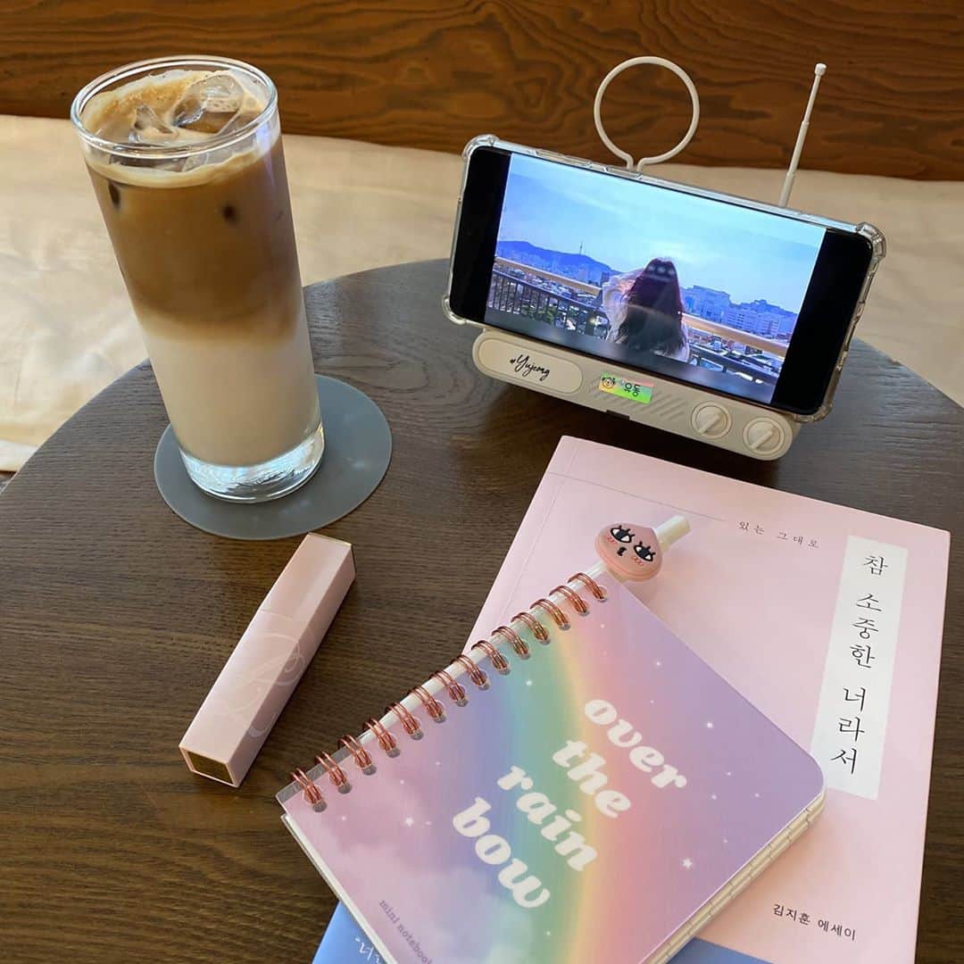 ユジョンのインスタグラム：「쉬는날 나만의 힐링 ♡」