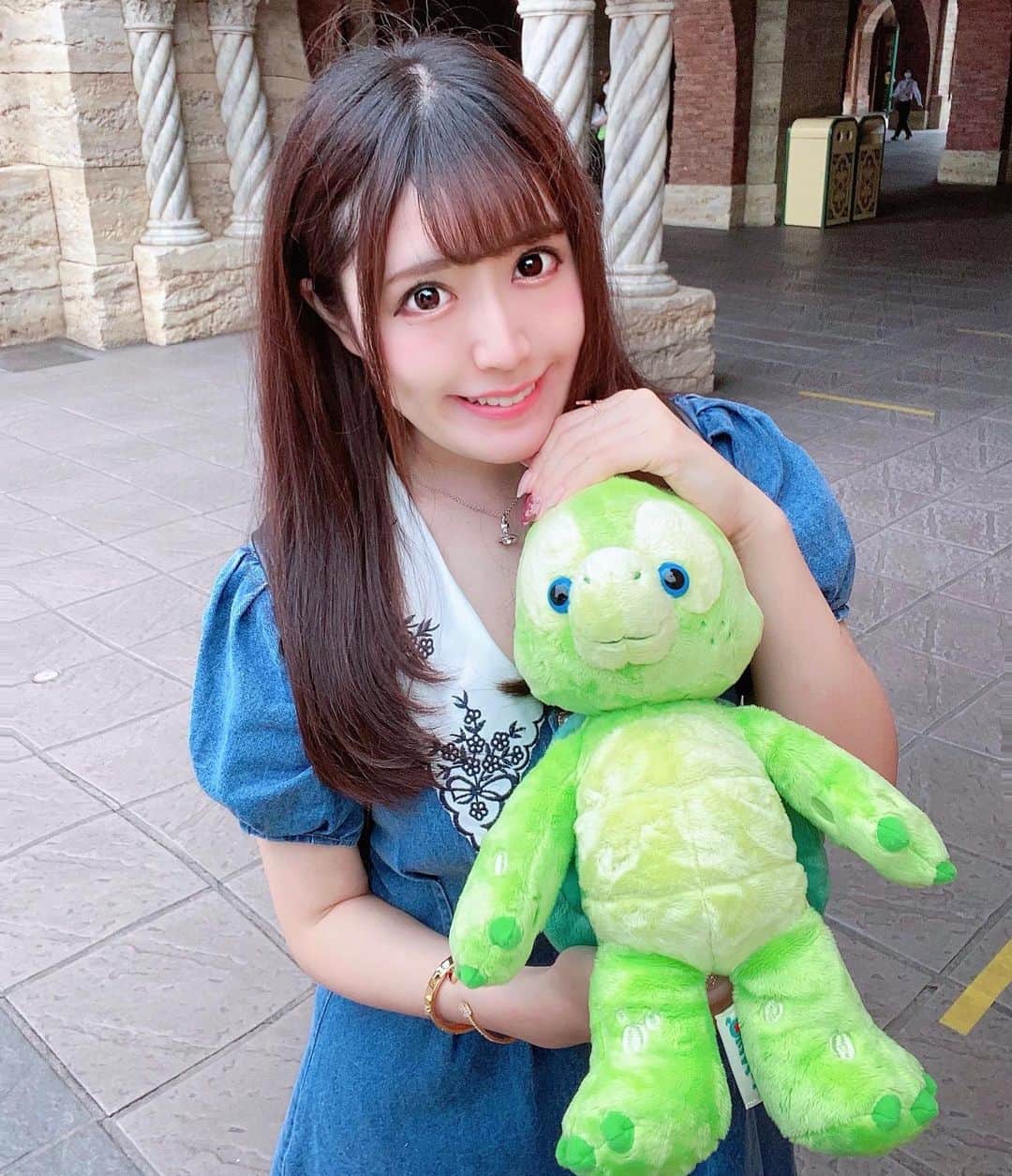 木咲りんのインスタグラム：「* ⋆﻿ 新しい推しメンのオル・メルちゃんです！ 覚えてくださいっ🐢💓 ⋆ ⋆﻿ *  #idol#cosplay#cosplaygirl#japaneseidol#asiangirls#asianmodel#アイドル#ハニスパ#ハニースパイス#ディズニー#偶像#粉我#コスプレ#コスプレイヤー#ディズニーシー#自撮り界隈#自撮り女子#ロリ#ロリコン#オルメル#ディズニーコーデ#オルくん#乃木坂46好きな人と繋がりたい#ディズニー好きな人と繋がりたい#맛스타그램#맛집#카페#인스타푸드#木咲りん#りんぐらむ」