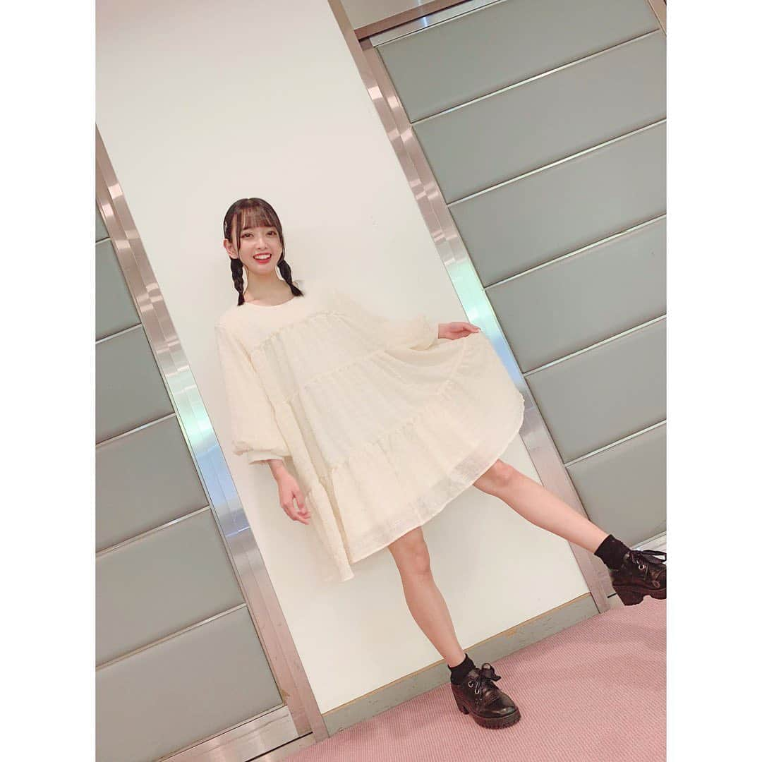 石田みなみさんのインスタグラム写真 - (石田みなみInstagram)「昨日のお洋服の全身🌷﻿ ﻿ ﻿ #STU48 #charmingtrip #idol #アイドル﻿ #Stucharmingtrip #石田みなみ　﻿ #4th #振替 #オンライン #お話し会﻿ #emsexcite #ootd #ティアードワンピース﻿ #ワンピース #ヘアアレンジ #みつあみ﻿ #みつあみいちゃん #ヘアピン ﻿ #5th #シングル #思い出せる恋をしよう﻿ #6th #カップリング #ユニット #選抜﻿ #みなみをユニット選抜につれてって﻿ #石田みなみを瀬戸内の広報へ」9月22日 17時49分 - ishida.minami_373