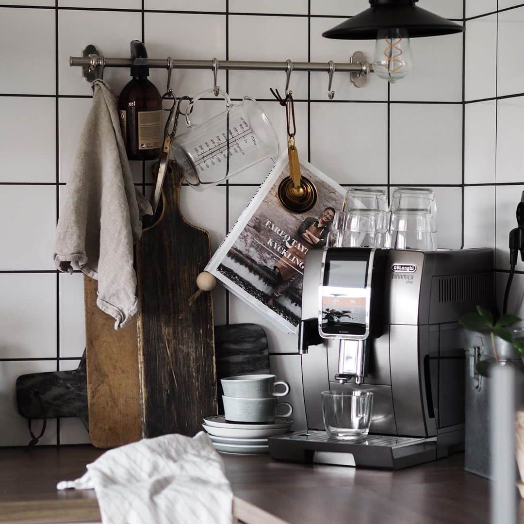 De'Longhi Sverigeさんのインスタグラム写真 - (De'Longhi SverigeInstagram)「Ett perfekt hörn i hjärtat av hemmet💙 📸@rutavitesson #delonghi #seriousaboutcoffee #kaffekärlek #coffeelove」9月22日 17時53分 - delonghisverige