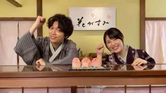 【公式】私たちはどうかしているのインスタグラム：「﻿ ‪第7話明日夜10時‼️﻿ 本日2本目のカウントダウンはこちら🌸‬﻿ ﻿ ‪#久々に出ました﻿ #育さまの…﻿ #溜め🤭﻿ ‪#そして‬﻿ ‪#ブラック七桜なのに﻿ ‪#ノリノリの美波ちゃん🤣﻿ ‪#七桜ちゃん豹変のワケと‬﻿ ‪#2人の関係に注目ですっ👀﻿ ‪#私たちはどうかしている‬﻿ ‪#わたどう‬﻿ ‪#浜辺美波‬﻿ ‪#横浜流星‬﻿ ‪#山崎育三郎 ‬」