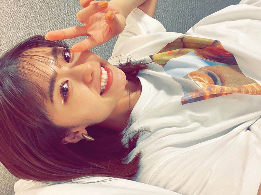 足立佳奈のインスタグラム：「今日もたのしいね！ ピースしがち✌🏻 #今日の足立」