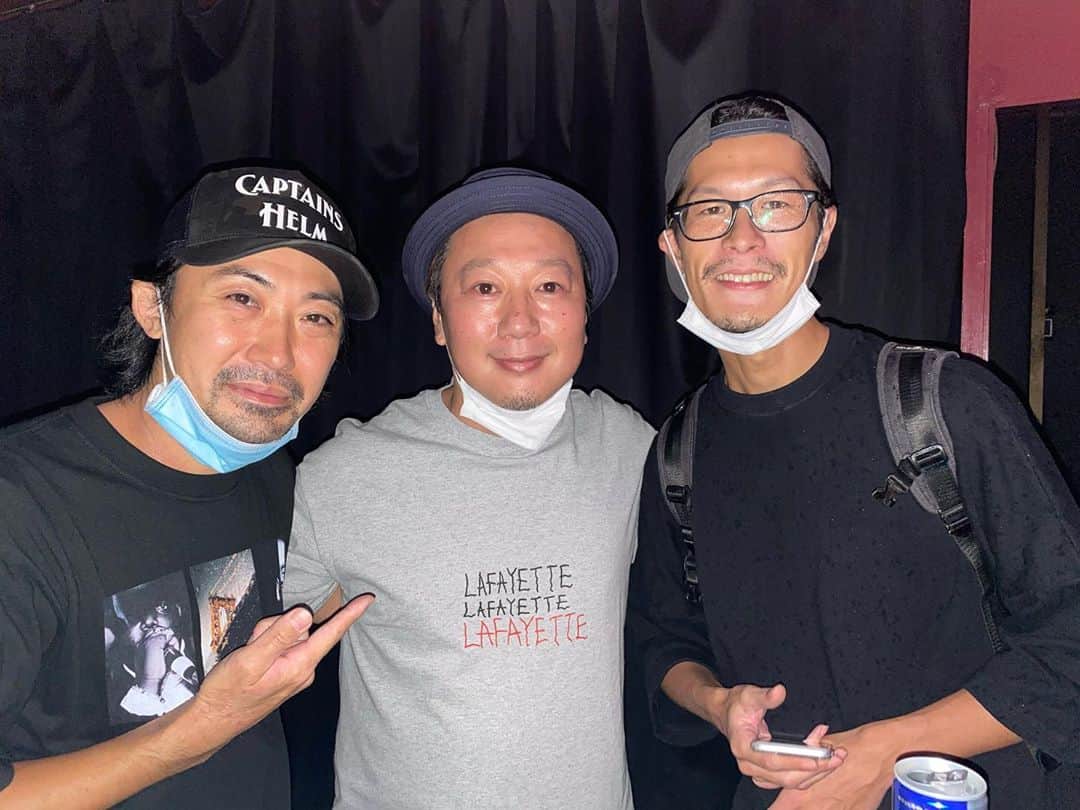 DJ ATSUのインスタグラム：「先日は久しぶり(でもないか？)に渋谷へ。﻿ ﻿ R. Loungeでは、この同級生 3人もレアだったので1枚撮りましたよ♪﻿ w/ DJ HOKUTO, DJ BUNKEN﻿ ﻿ WREP BARでは、TIGUやMESMERIZE、JUMIちゃんやTa-Boにも会えました！﻿ ﻿ 三茶のLuzにも一杯だけ飲みに。﻿ あ、ジンジャエールですw﻿ w/ ケイトくん, SUKE-KYON﻿ ﻿ clubasiaのDJ U-YAのイベントも大盛況で何よりでした‼︎﻿ 皆様、ありがとうございました😊」