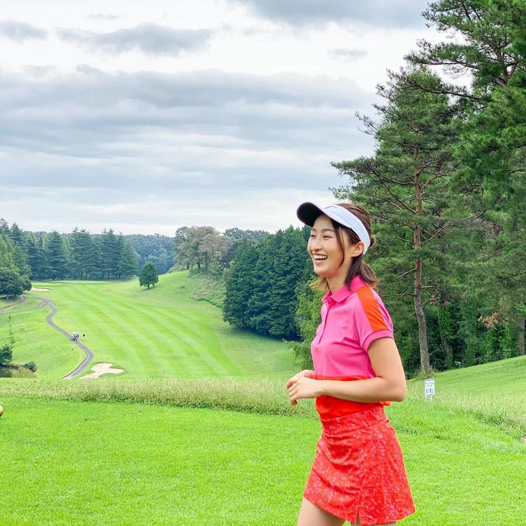 西野沙瑛さんのインスタグラム写真 - (西野沙瑛Instagram)「ゴルフ合宿2日目のウェア⛳️ 大好きなJLコーデ😍 サンバイザー @nikegolf  ポロシャツ @jlindebergsport  スカート @jlindebergsport   ピンクで派手派手🤭  #ゴルフ女子 #ゴルフ男子 #ゴルフコーデ #スポーツ女子  #ゴルフウェア #スポーツ #golf #골프 #골프스타그램 #골프장 #라운드 #골프스윙 #골프사랑 #골프레슨 #아이언샷 #스크린골프  #トレーニング #トレーニング女子 #筋トレ #筋トレ女子 #golfstagram #golfswing #girlsgolf」9月22日 18時37分 - sae_golf