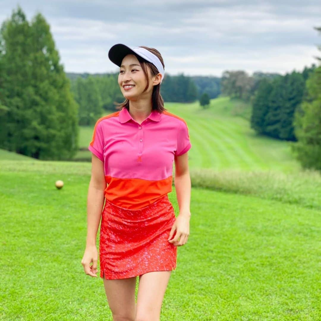 西野沙瑛さんのインスタグラム写真 - (西野沙瑛Instagram)「ゴルフ合宿2日目のウェア⛳️ 大好きなJLコーデ😍 サンバイザー @nikegolf  ポロシャツ @jlindebergsport  スカート @jlindebergsport   ピンクで派手派手🤭  #ゴルフ女子 #ゴルフ男子 #ゴルフコーデ #スポーツ女子  #ゴルフウェア #スポーツ #golf #골프 #골프스타그램 #골프장 #라운드 #골프스윙 #골프사랑 #골프레슨 #아이언샷 #스크린골프  #トレーニング #トレーニング女子 #筋トレ #筋トレ女子 #golfstagram #golfswing #girlsgolf」9月22日 18時37分 - sae_golf