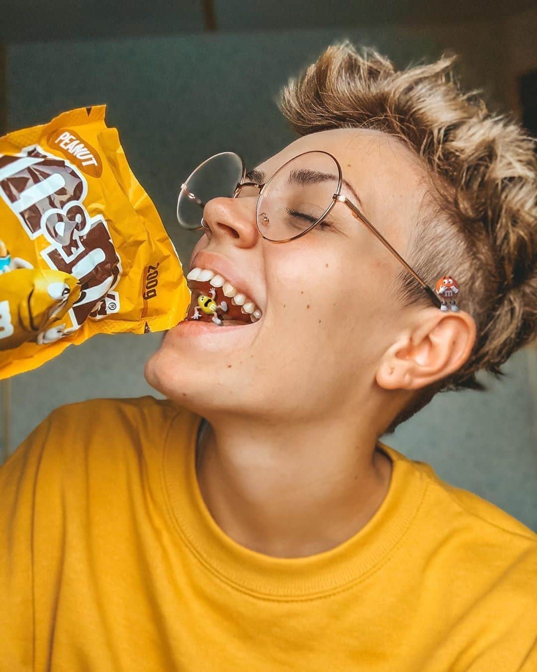 7-Eleven Australiaさんのインスタグラム写真 - (7-Eleven AustraliaInstagram)「Peanut M&Ms are soooo good we can’t stop at one! What’s your fave chocolate?  #7ElevenAus   📷 @moonlightblueroses」9月22日 18時30分 - 7elevenaus