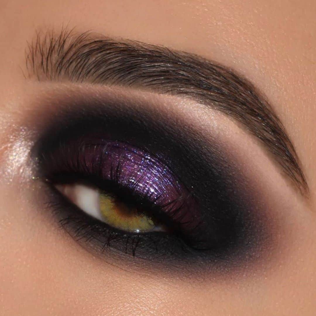 e.l.f.さんのインスタグラム写真 - (e.l.f.Instagram)「Don't mind us, we'll just be staring at this gorgeous eye look all day 😍 @nataliya_makeup used our Putty Eye Primer in Rose, The New Classics Palette and Liquid Glitter Eyeshadow in Purple Reign to create this mesmerizing purple look 💟 Tap to shop! #eyeslipsface #elfingamazing #elfcosmetics #crueltyfree #vegan」9月23日 5時09分 - elfcosmetics