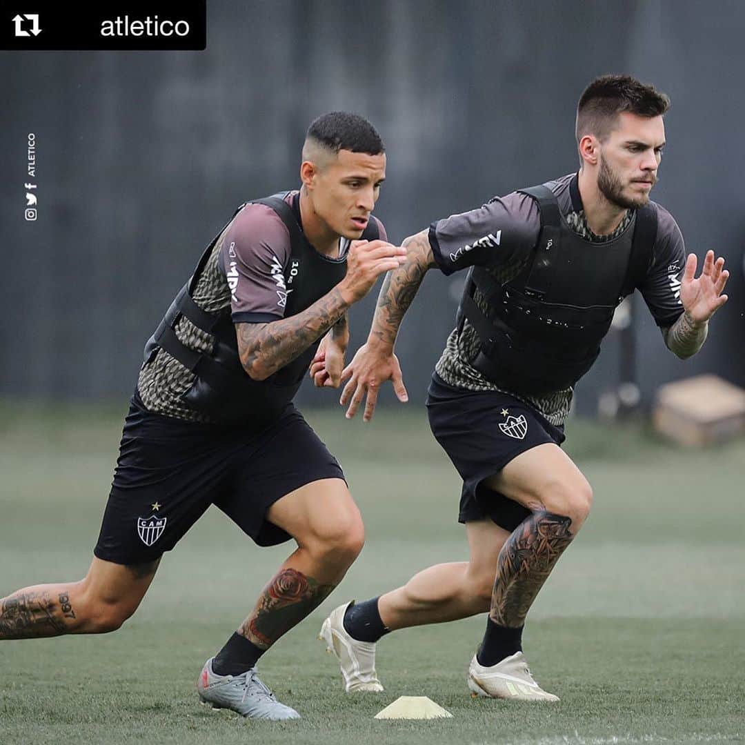 ナタンのインスタグラム：「#Repost @atletico ・・・ 💪🏼 Nossa preparação continua aqui na Cidade do #Galo! 🏴🏳️」