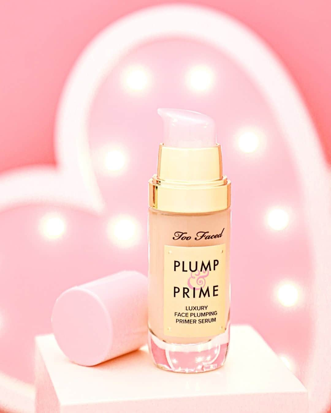 Too Facedさんのインスタグラム写真 - (Too FacedInstagram)「Lights, Camera, Plumping! 🌟  Plump up the volume to look more lifted & feel firmer with this one-stop miracle worker. Tap to shop! #toofaced」9月23日 5時30分 - toofaced