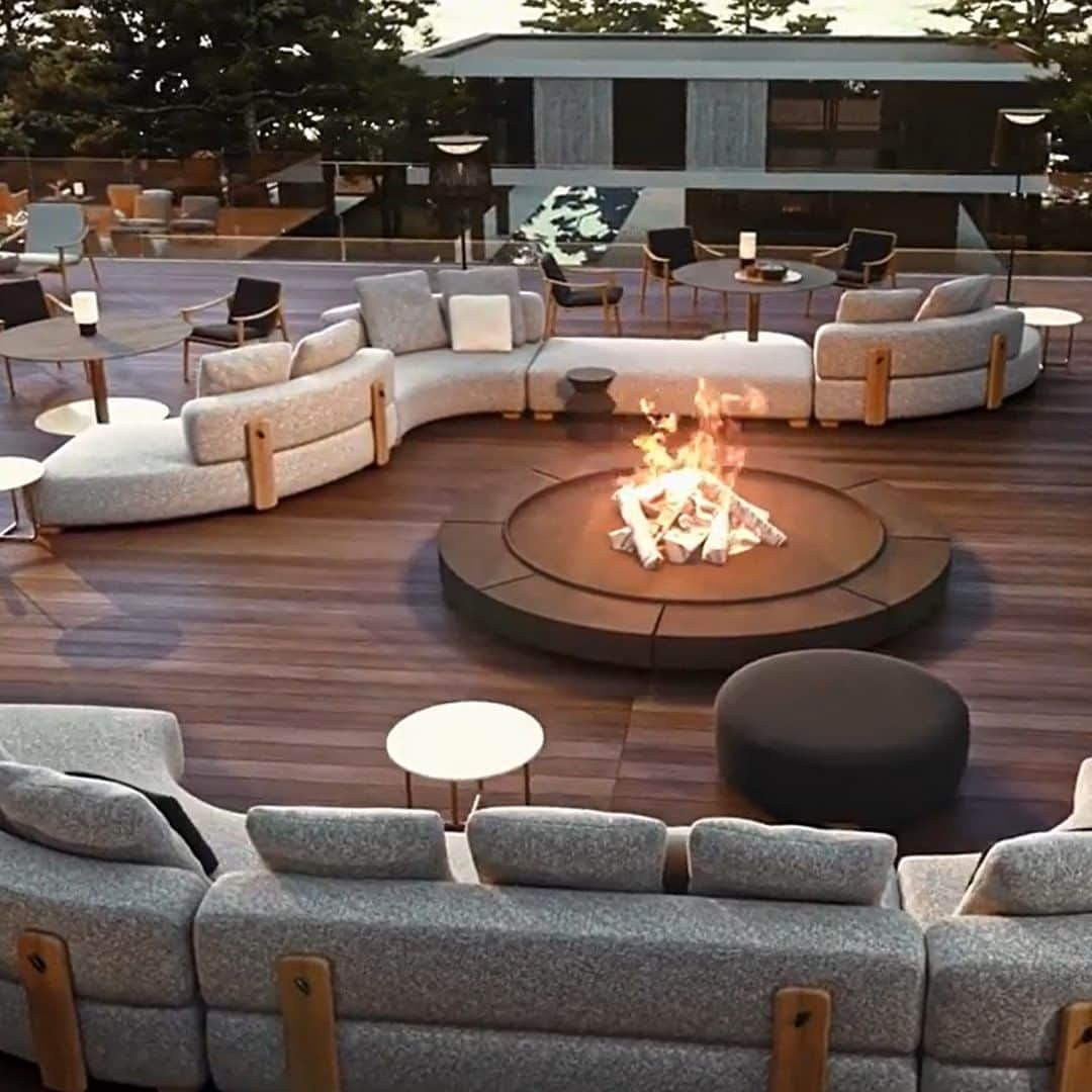 Minotti Londonさんのインスタグラム写真 - (Minotti LondonInstagram)「The Club, our new virtual hôtellerie project, is the perfect expression of the dialogue between indoor and outdoor spaces.  It showcases the unique versatility of the 2020 Collection, with pieces by @studiomk27 @mkogan27 @gamfratesi @nendo_official and @christophedelcourt.  Discover our 2020 Hospitality vision via the link in our bio.  #minottilondon #minotti2020collection #hospitalityvision #minotti #madeinitaly #rodolfodordoni #nendo #marciokogan #studiomk27 #christophedelcourt #gamfratesi #seatingsystem #couture #design #creativity #indoor #outdoor #interiordesign #designlover #architecture #furniture」9月23日 5時35分 - minottilondon