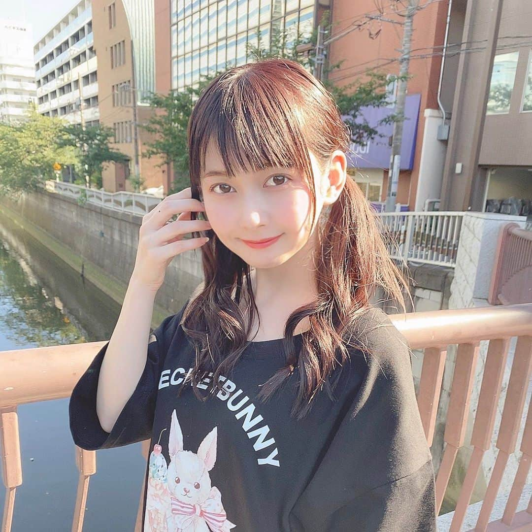 金久保マユ（ぼんぼん）のインスタグラム：「連休最終日！！ 皆さま連休は楽しめましたか🥺？ . . YouTube、今月もたっぷり出してますのでぜひぜひ沢山観て頂けたら嬉しいです🐰💕 . . 今日もasmsを22時に公開します⏳ . . . . . .  #secrethoney#シーハニ#シークレットハニー#かわいい#Tシャツ#ワンピ#コーデ#ゆめかわいい#くろ#ツインテール#ツインテ#自撮り界隈#コーデ#美意識向上#くま#ぴんく#ゆるふわ#メイク#パステル#写真#カメラ#カメラ好きな人と繋がりたい#いいね#animegirl#twintail#photo#love#code#followｍe」